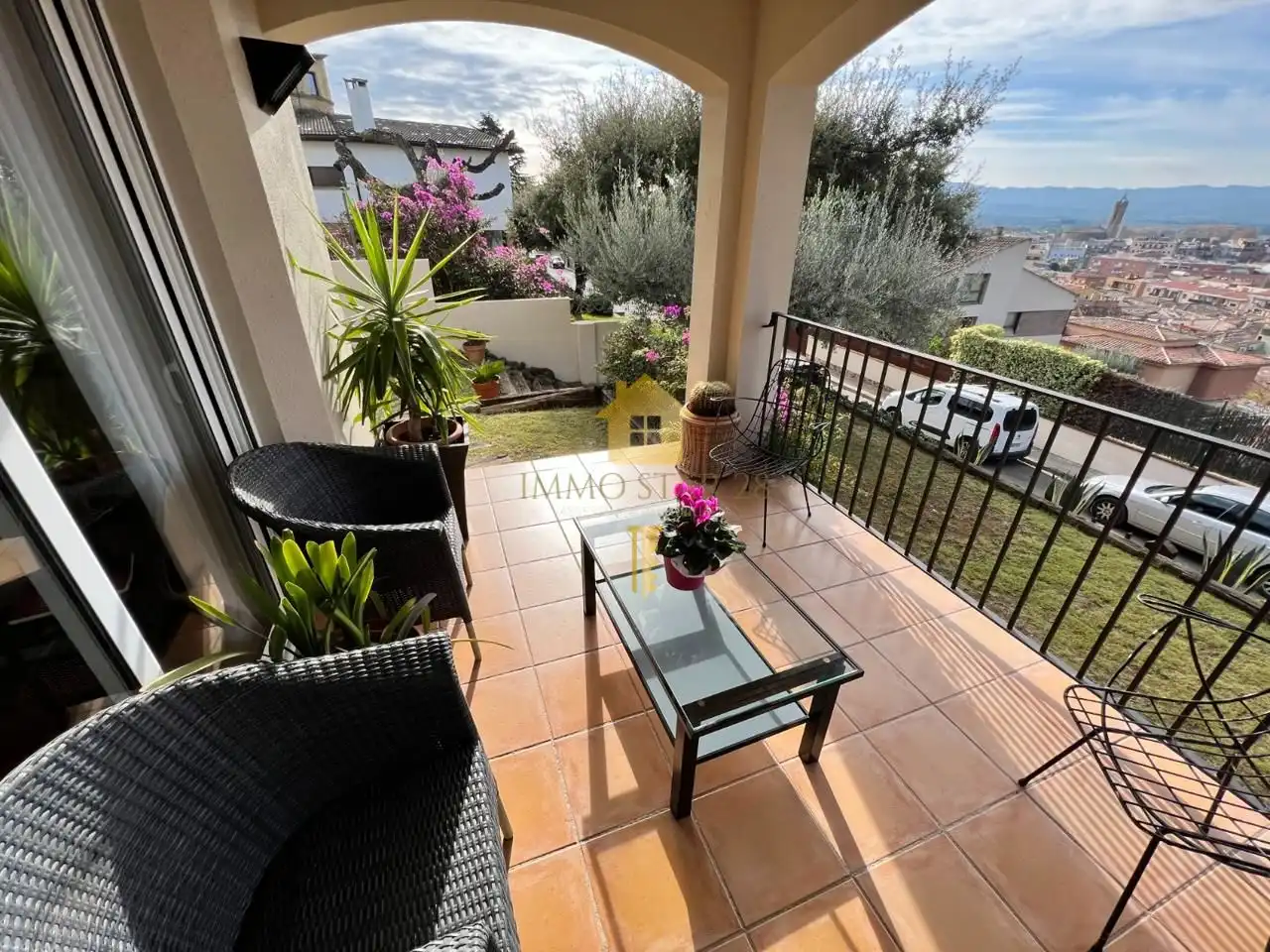 Terrassa de Casa o xalet en venda en La Bisbal d'Empordà amb Aire condicionat, Jardí privat i Terrassa