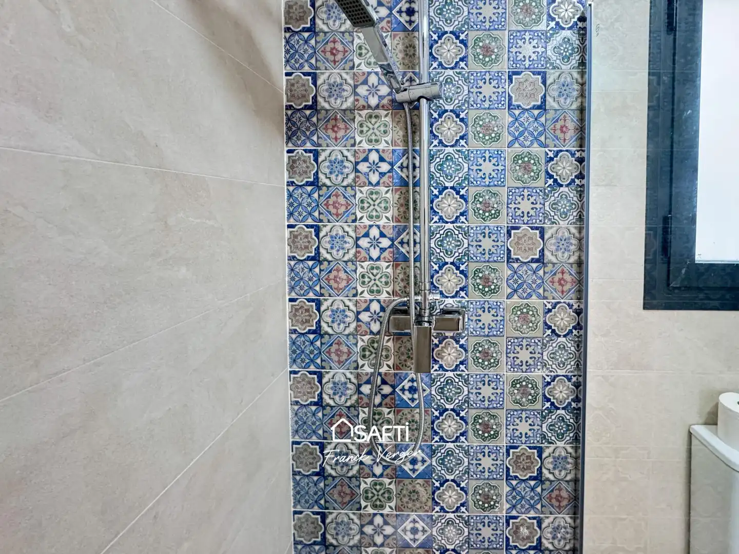 Badezimmer von Wohnung zum Verkauf in Jávea / Xàbia mit Klimaanlage, Heizung und Terrasse