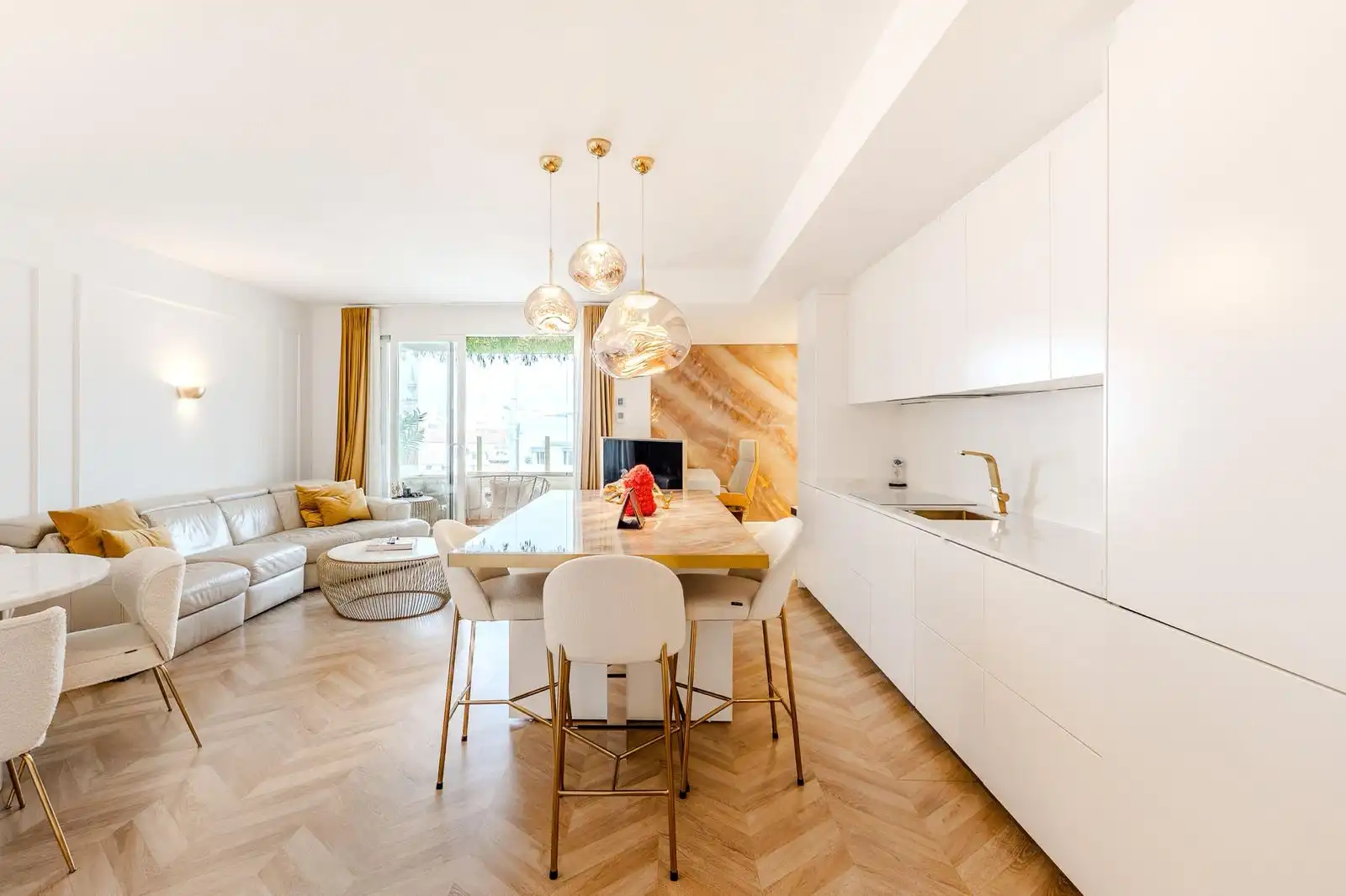 Living room of Attic for sale in Madrid  with Air Conditioner, Heating and Parquet flooring