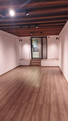 Local comercial en Alquiler en Carrer de Còrsega en L'Antiga Esquerra de l'Eixample