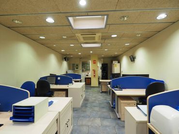 Local comercial en alquiler en Calle Lleó