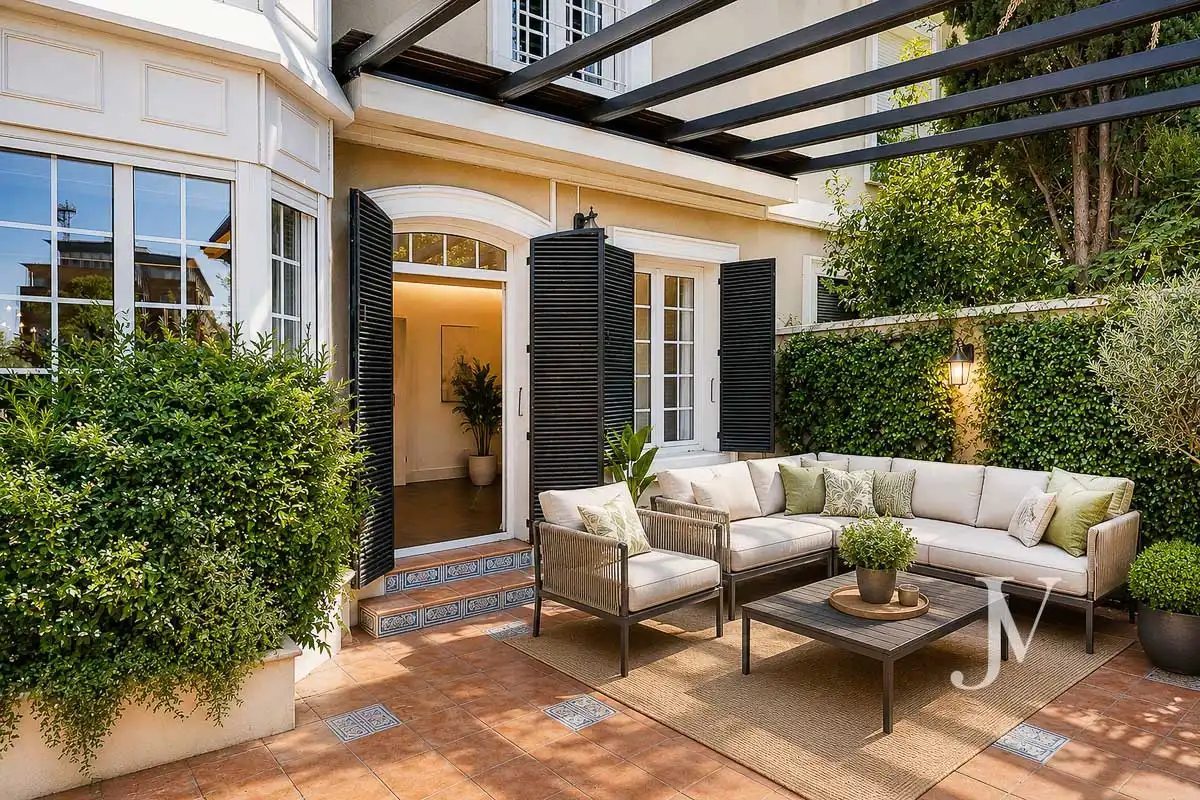 Terraza de Casa adosada en venta en Madrid con Aire acondicionado, Calefacción y Jardín privado