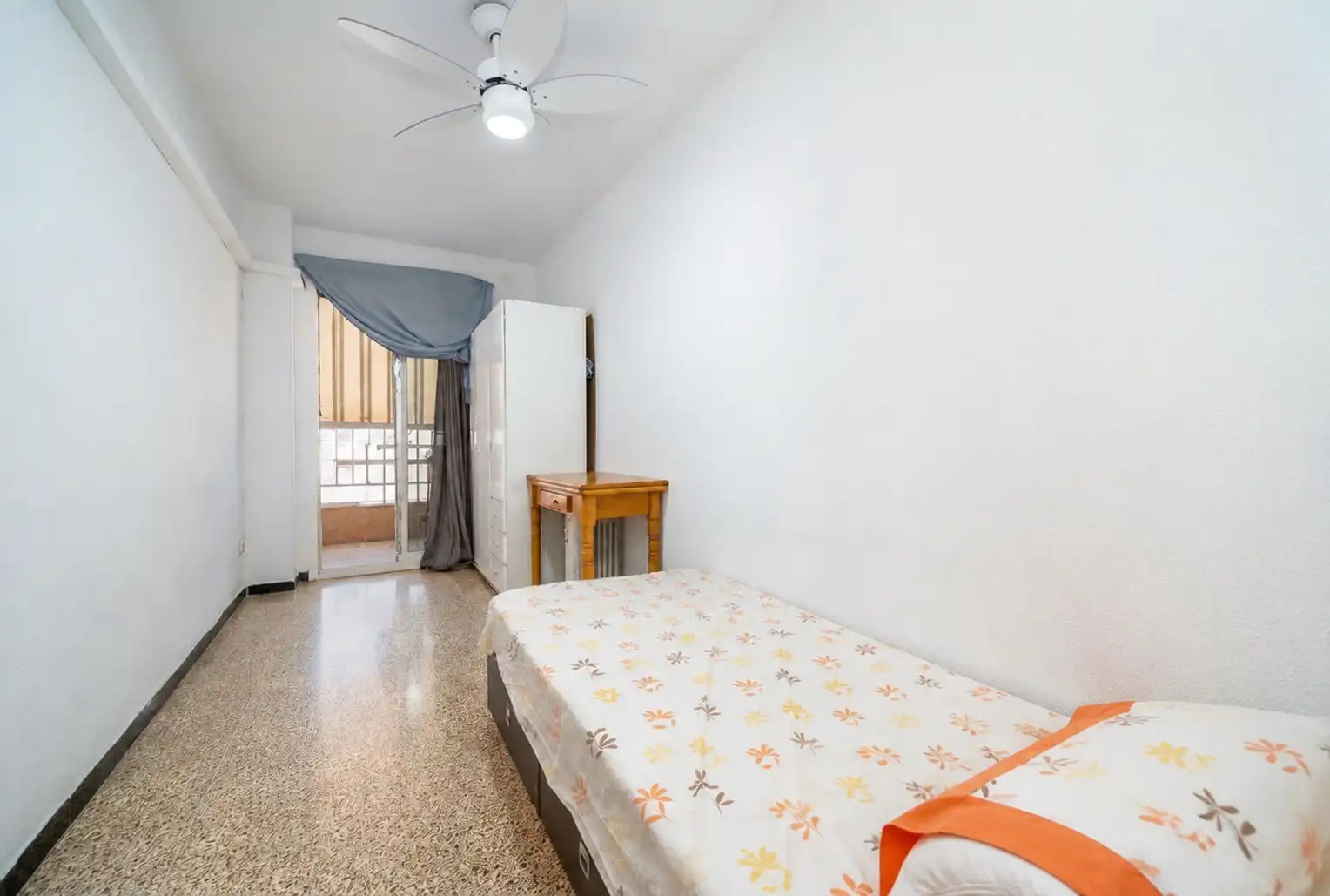 Bedroom of Flat for sale in  Palma de Mallorca  with Air Conditioner, Heating and Terrace