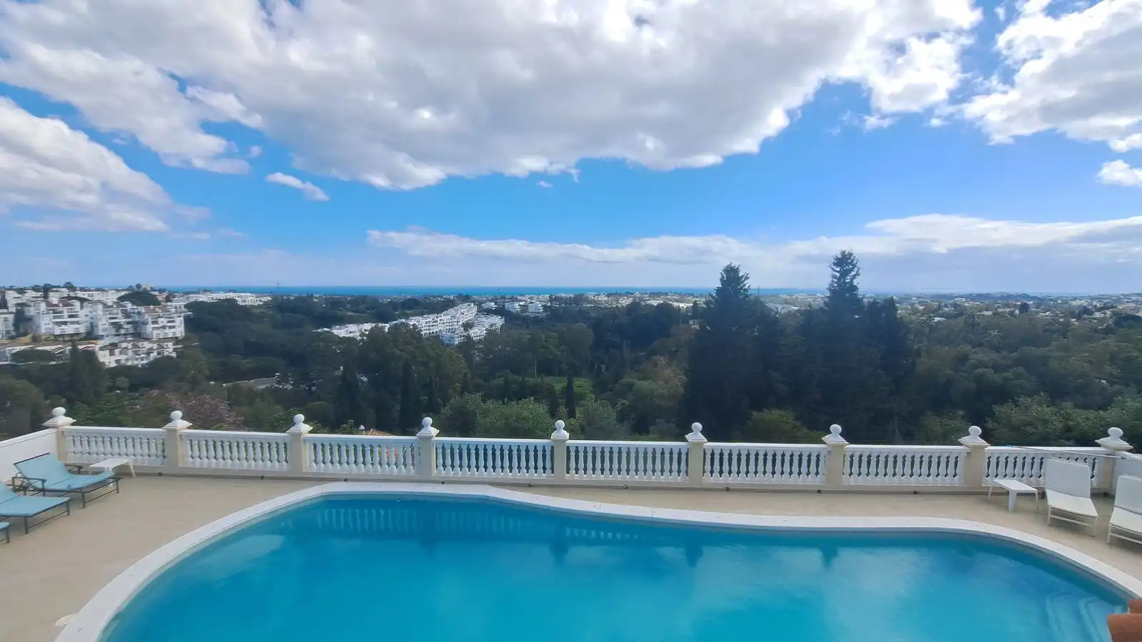 Chalet con piscina en venta en La Quinta, imagen 27