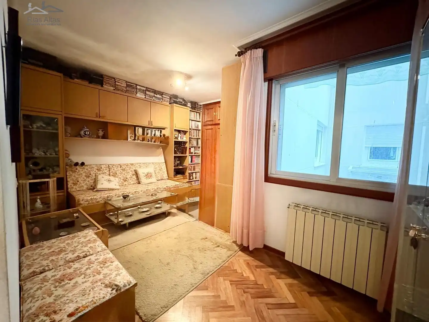 Habitación de Piso en venta en Cambre  con Calefacción, Parquet y Trastero