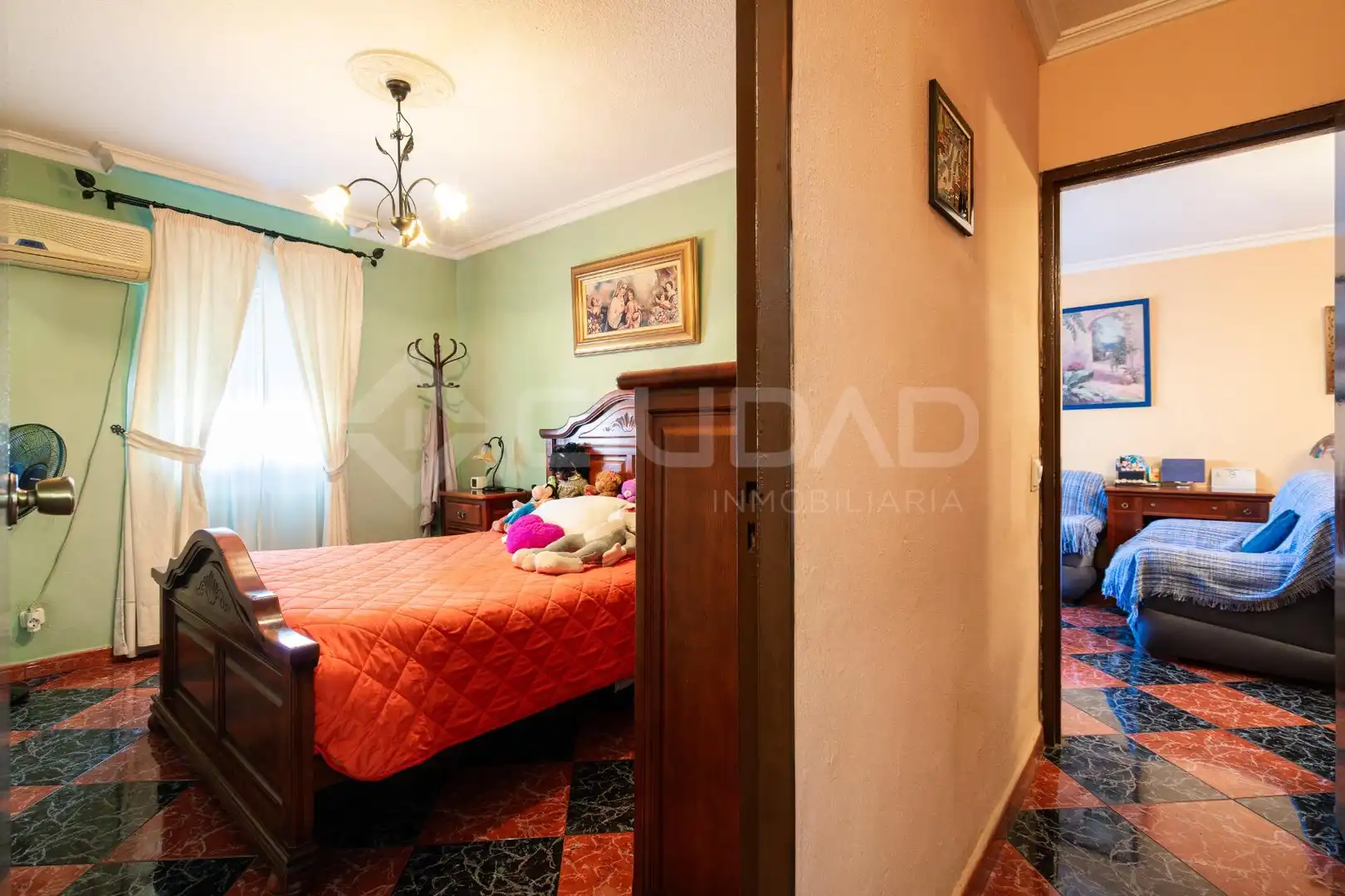 Bedroom of Flat for sale in Sevilla  with Air Conditioner