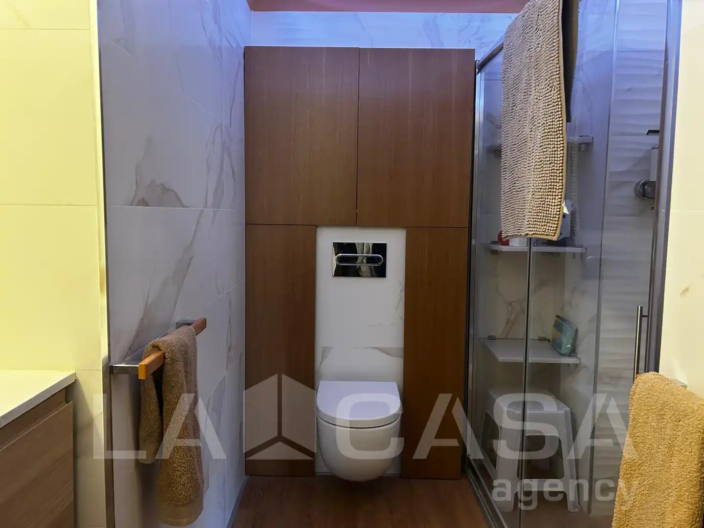 Bathroom of Flat for sale in Montequinto  with Air Conditioner, Storage room and Swimming Pool