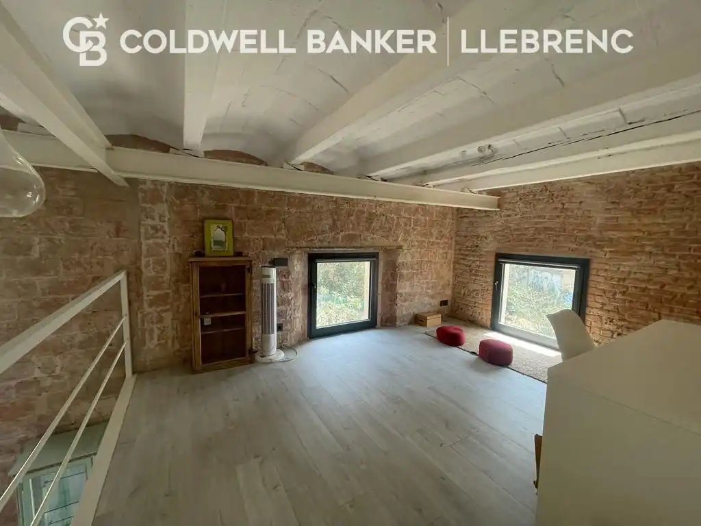 Dúplex de alquiler en Barcelona con Parquet, Amueblado y Horno