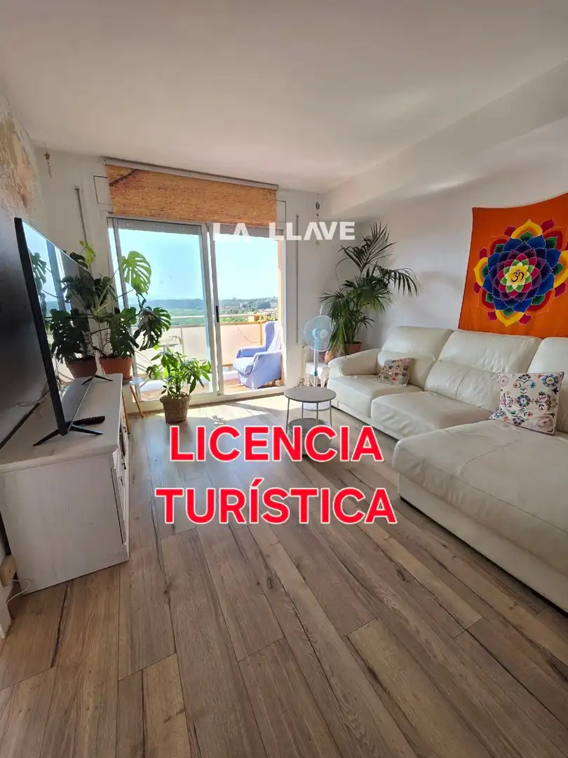 Vista exterior de Piso en venta en Blanes con Calefacción, Terraza y Piscina