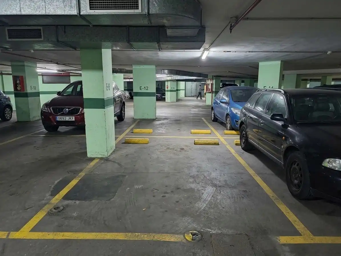 Einzelparkplatz zum Verkauf in Calle De Toledo 171, imagen 4