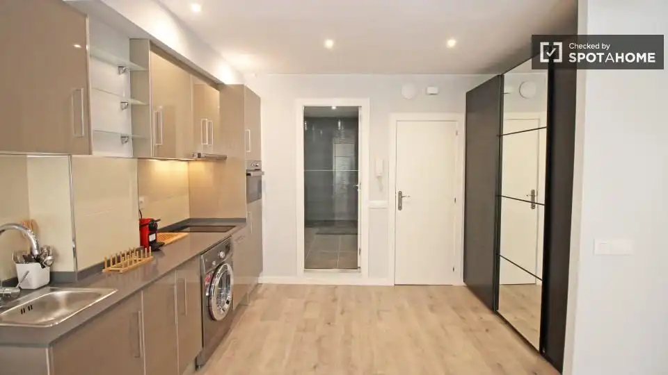 Room in El Poblenou