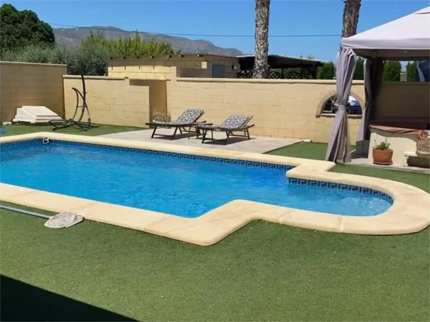 Piscina de Pis en venda en Albatera amb Aire condicionat, Jardí privat i Parquet