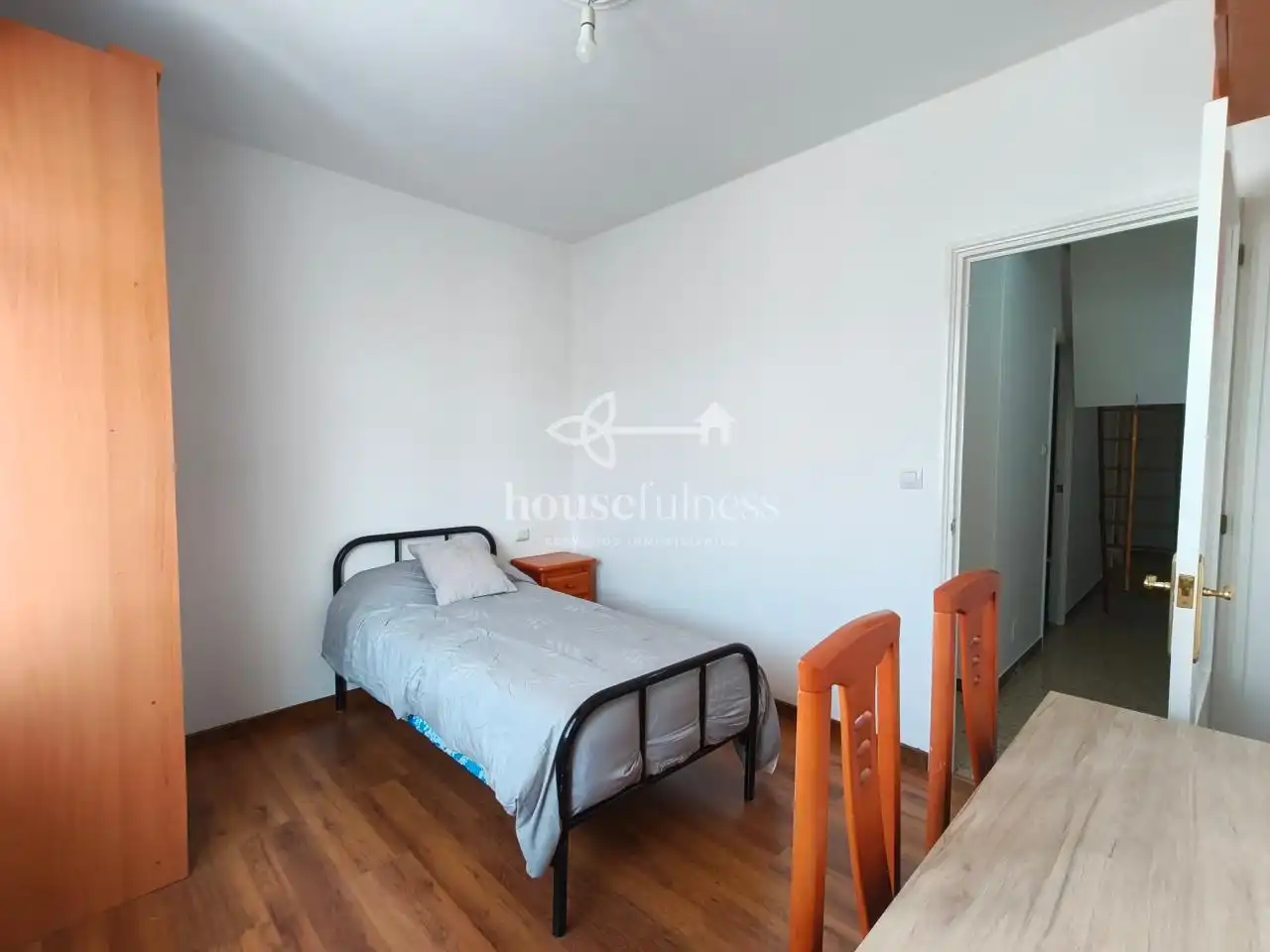 Habitación de Piso en venta en Ferrol con Calefacción y Amueblado