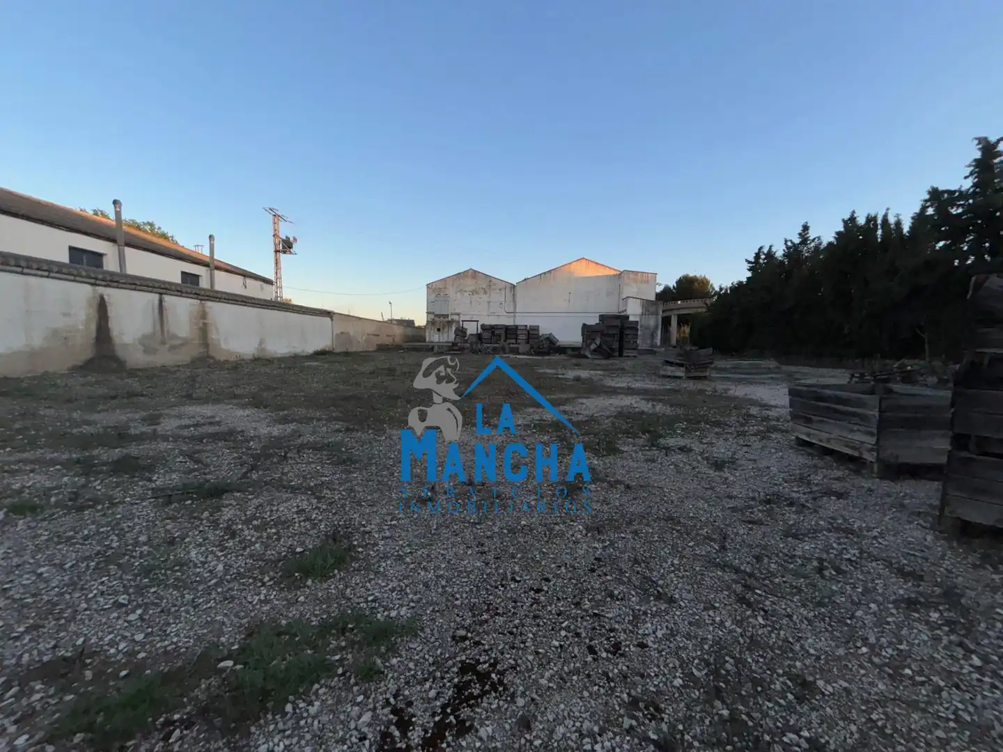 Fabrikhallen zum Verkauf in Albacete