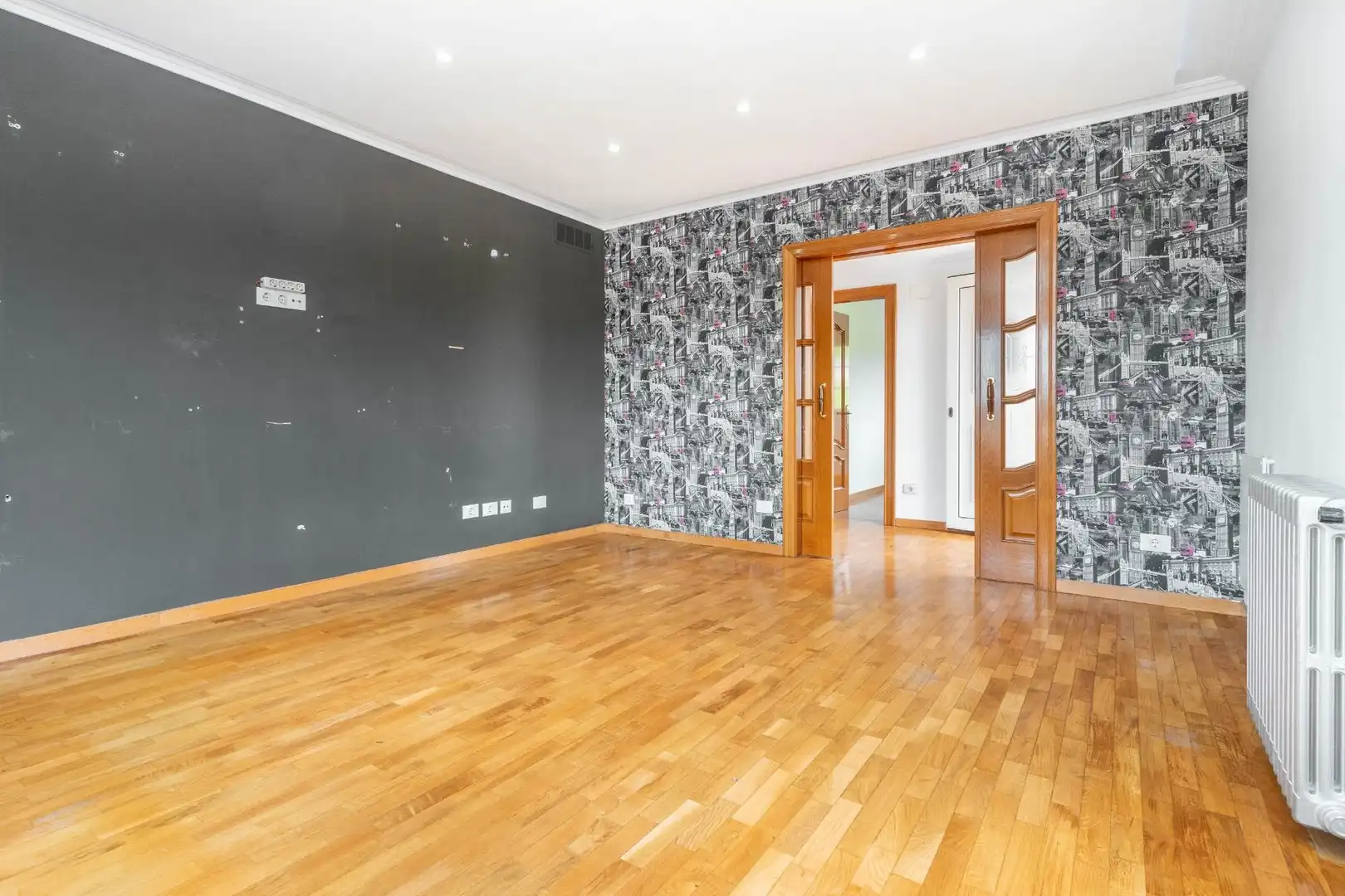 Casa o xalet en venda en Gijón  amb Calefacció, Jardí privat i Traster