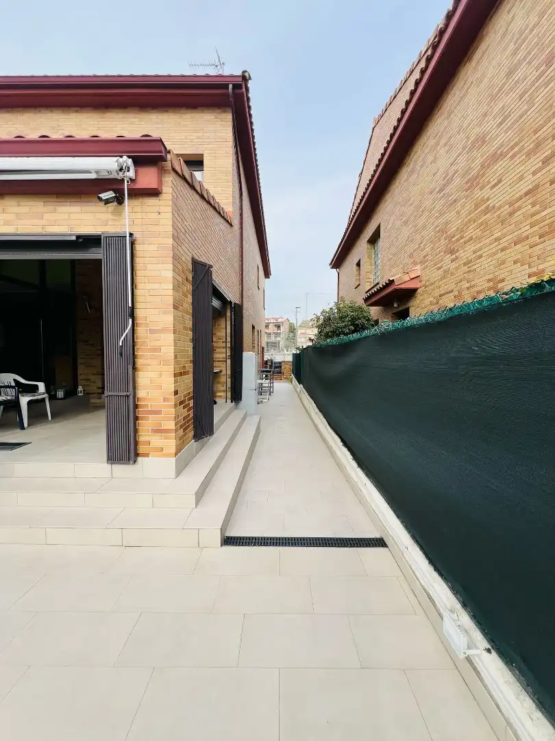Terrassa de Casa o xalet en venda en Pineda de Mar amb Aire condicionat, Calefacció i Jardí privat