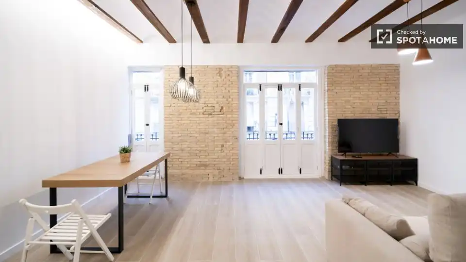 Appartamento con terrazza in affitto a L'Eixample, imagen 5
