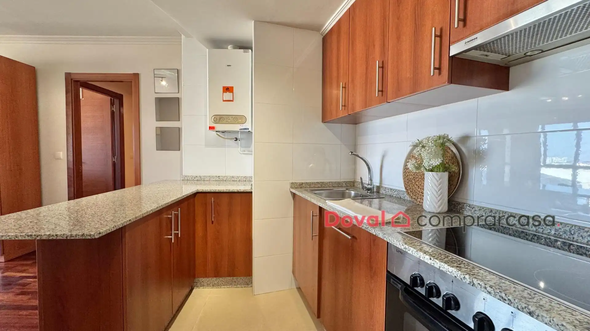 Kitchen of Flat for sale in Vigo   with Heating and Storage room