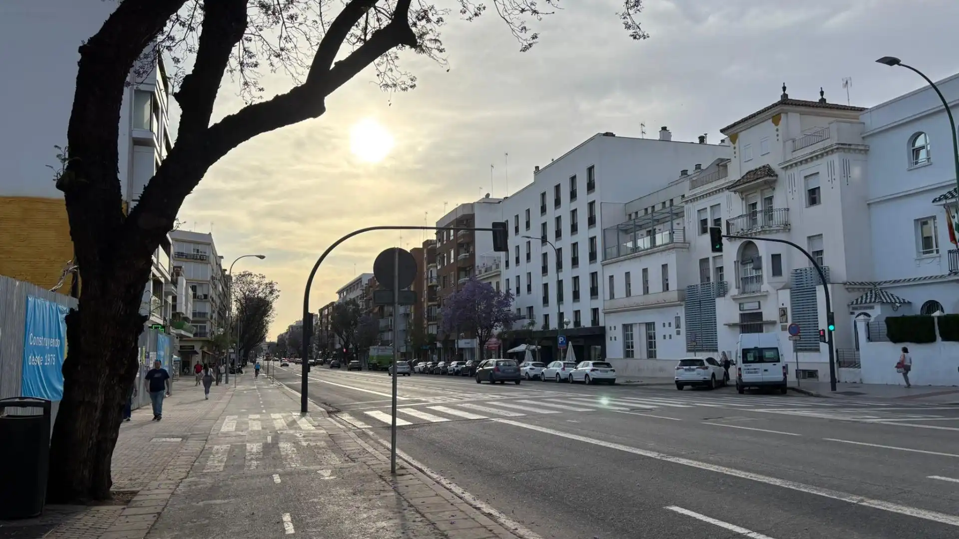 Exterior view of Flat for sale in Sevilla  with Air Conditioner, Private garden and Furnished