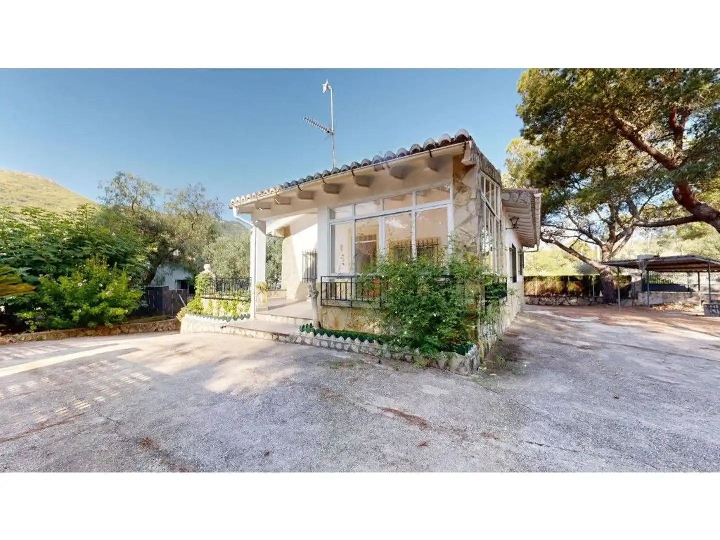 Vista exterior de Casa o chalet en venta en Tavernes de la Valldigna con Aire acondicionado, Jardín privado y Terraza