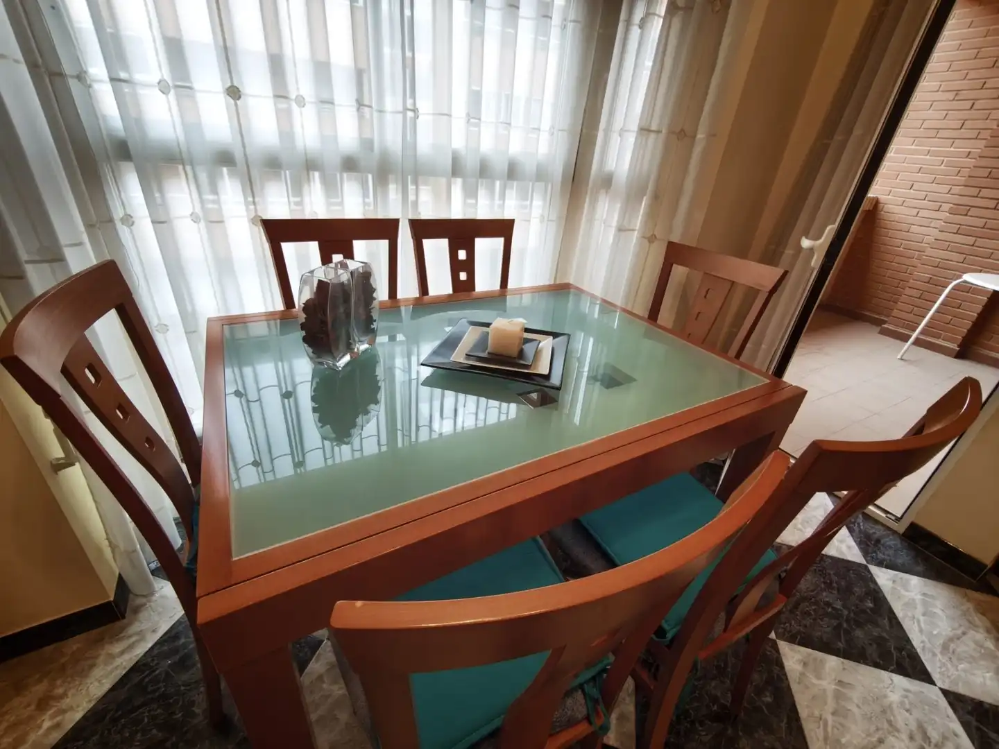 Flat with lift to rent in Calle Linares