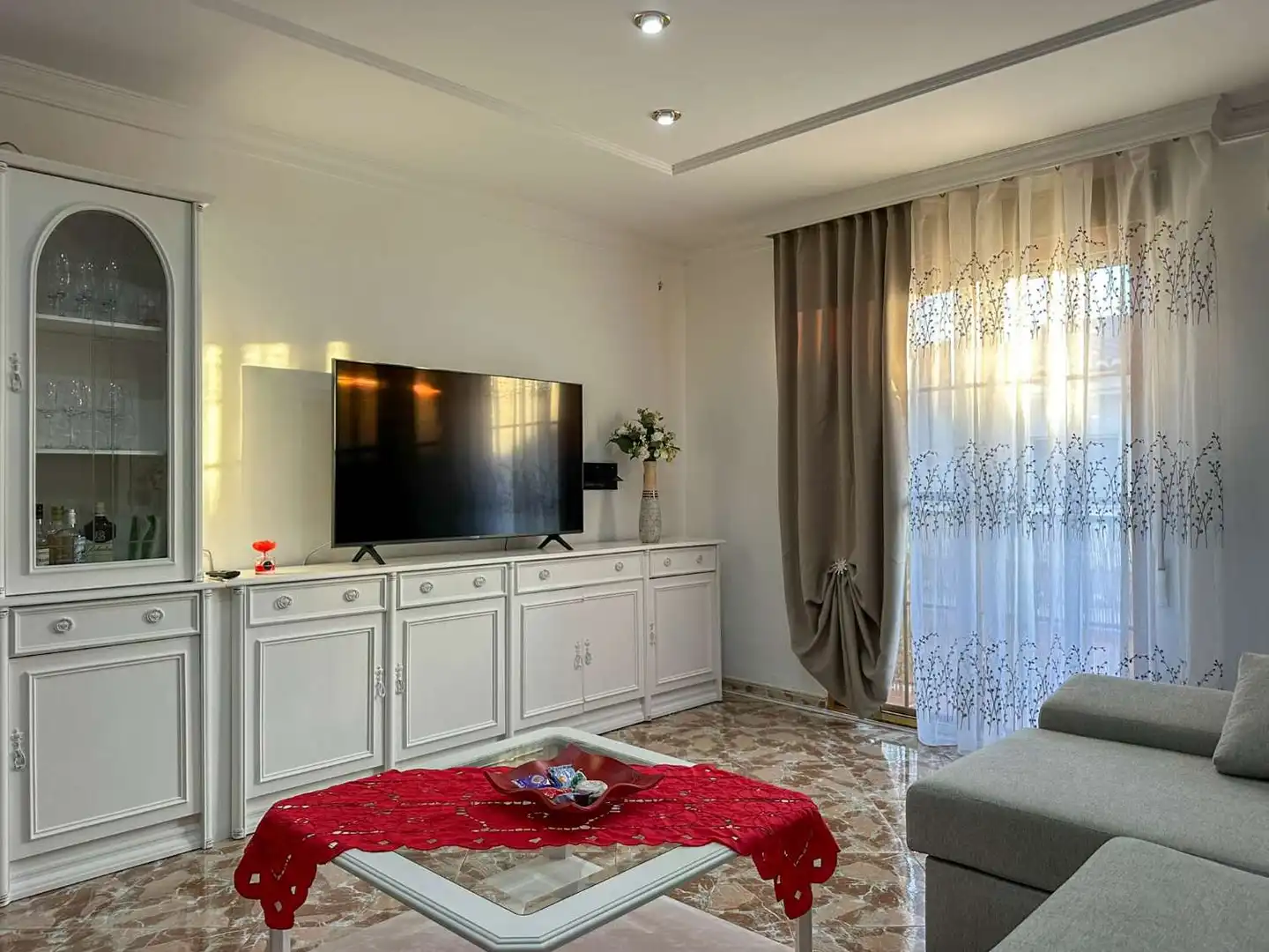 Sala de estar de Piso de alquiler en Vélez de Benaudalla con Aire acondicionado, Terraza y Amueblado