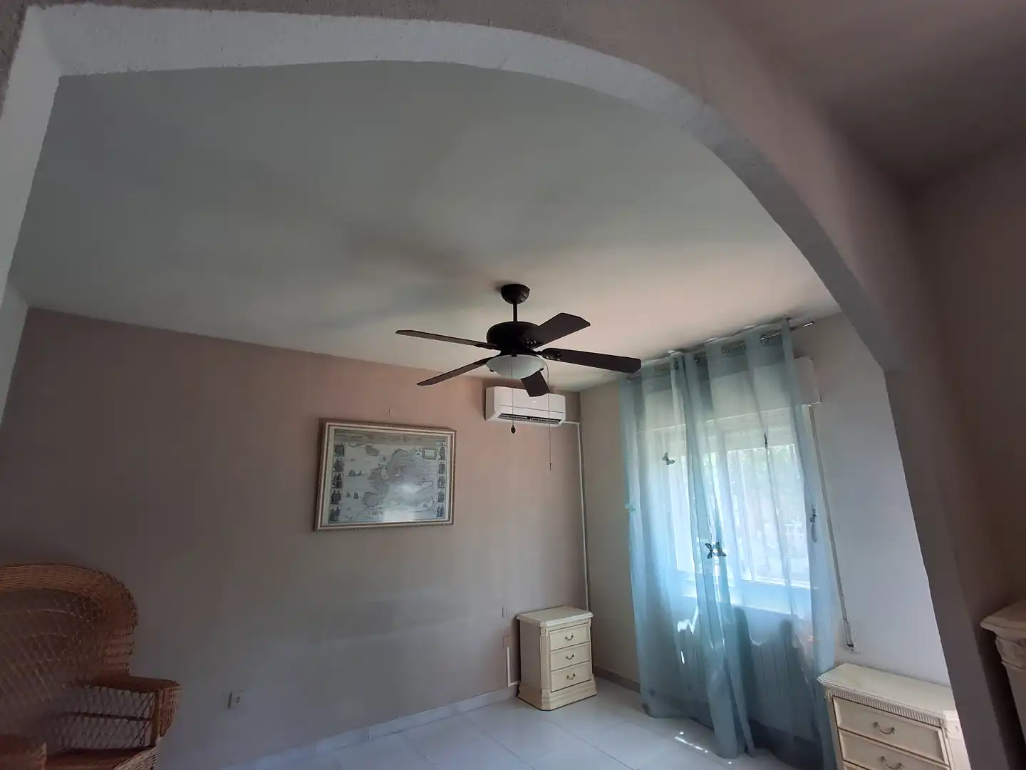 Habitación de Casa adosada en venta en Ciudad Real con Aire acondicionado, Calefacción y Jardín privado