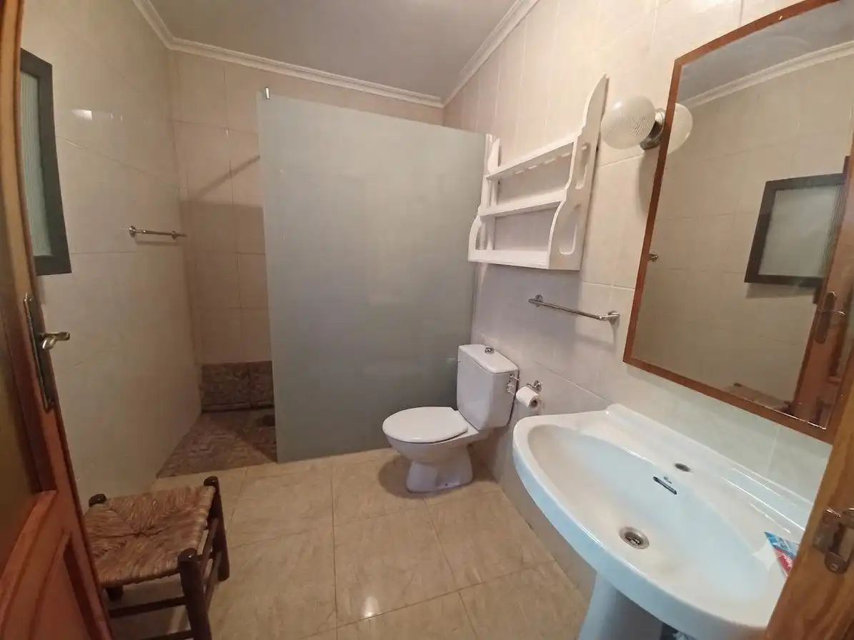 Baño de Casa o chalet en venta en Fuensanta con Aire acondicionado, Calefacción y Jardín privado