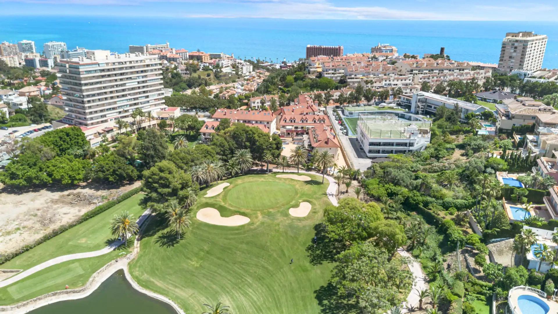 Exterior view of Detached homes for sale in Benalmádena  with Air Conditioner, Private garden and Terrace