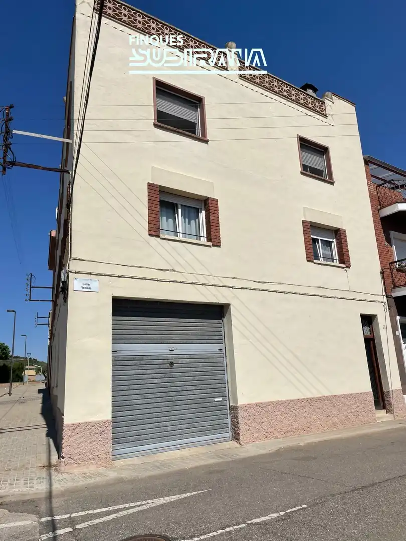 Vista exterior de Casa o xalet en venda en Calaf amb Calefacció i Terrassa