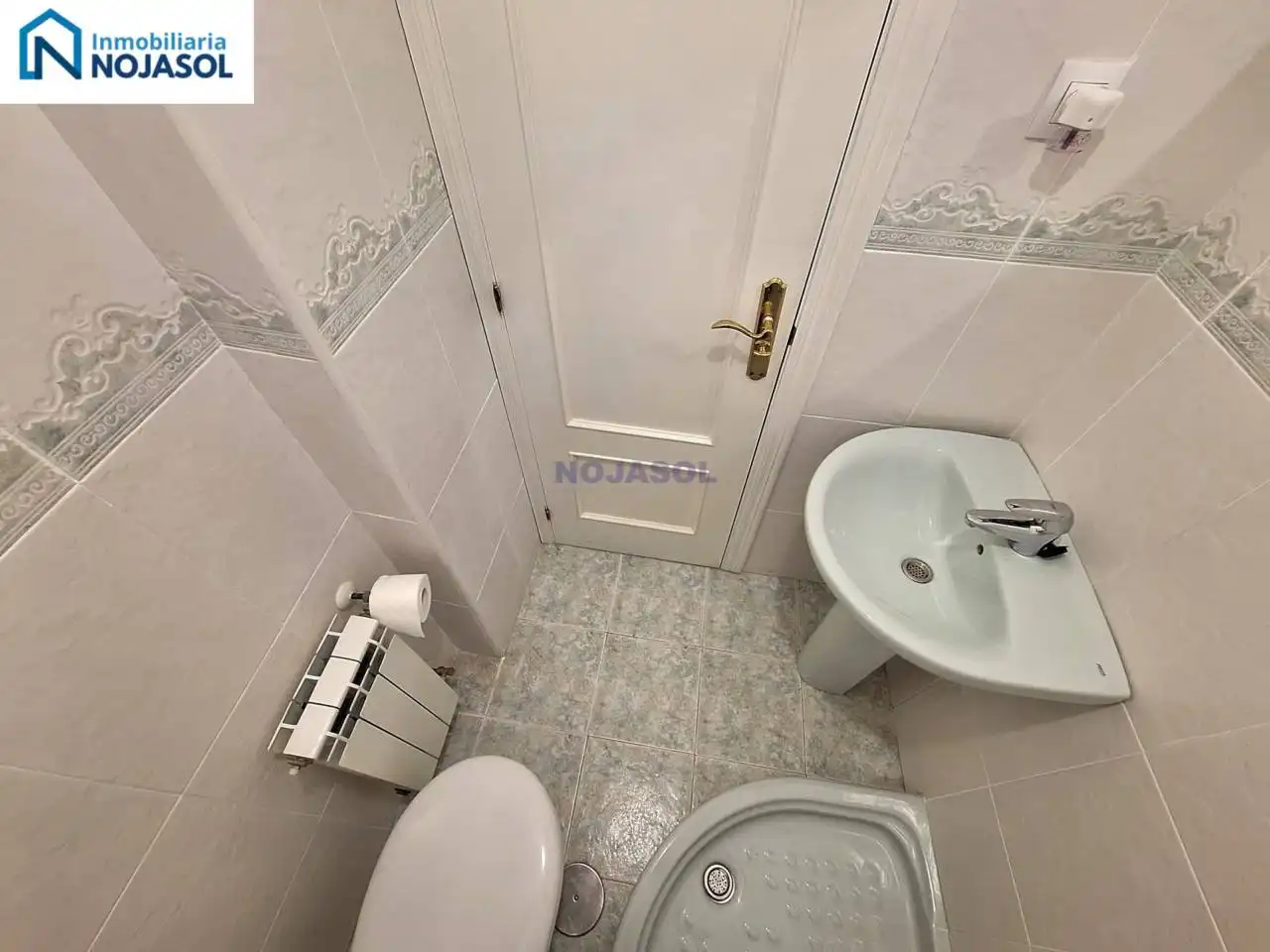 Badezimmer von Wohnungen zur Miete in Noja mit Heizung, Parkett und Terrasse