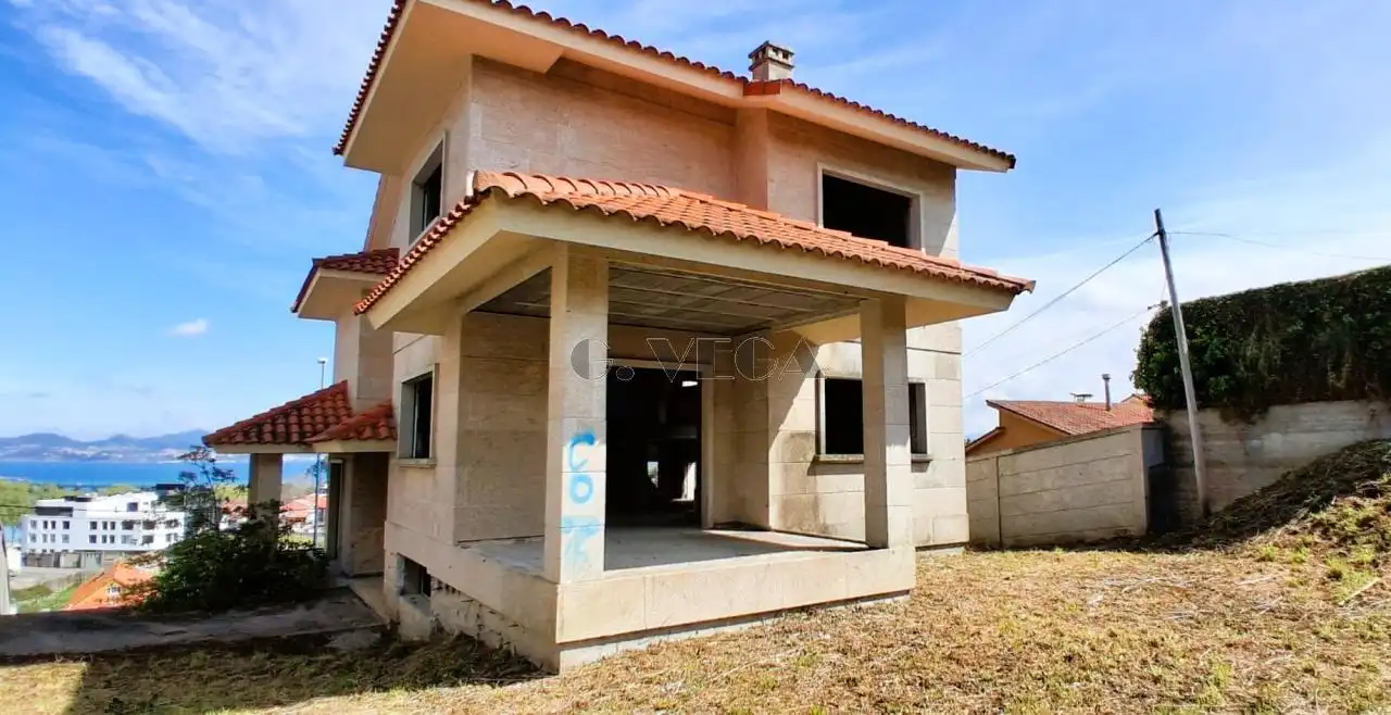 Maison avec terrasse à vendre à Coruxo - Oia - Saiáns