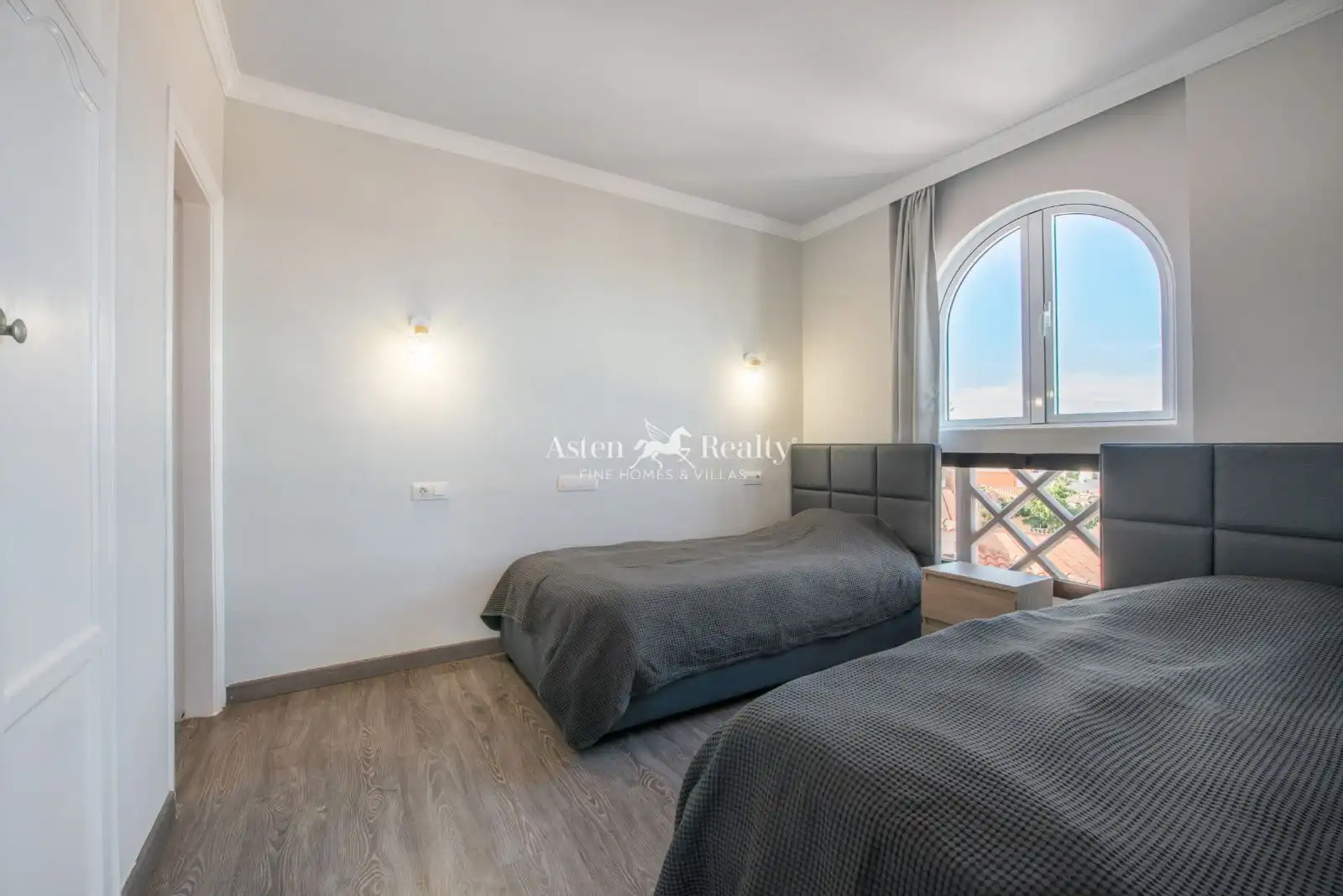 Casa a schiera con piscina in vendita a Europa, imagen 16