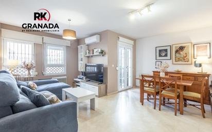 Exterior view of Flat for sale in  Granada Capital  with Air Conditioner and Terrace