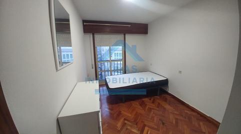 Foto 4 de Piso de alquiler en O Milladoiro, Ames