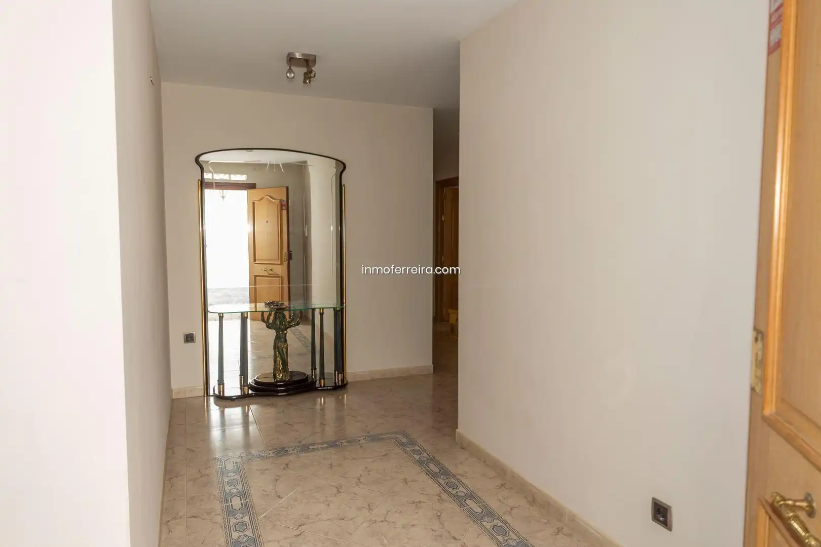 Houses for sale in Darro  with Storage room