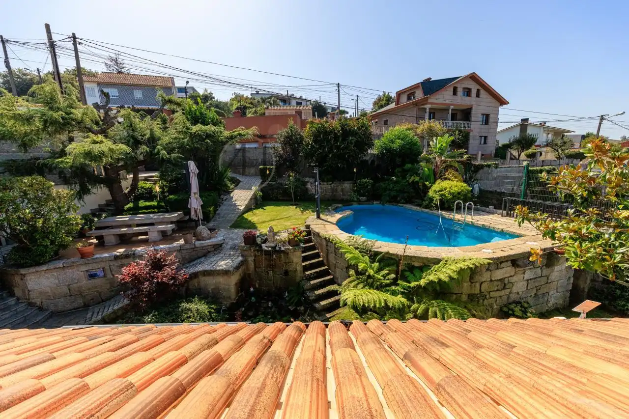 Jardín de Casa o chalet en venta en Nigrán con Calefacción, Jardín privado y Parquet