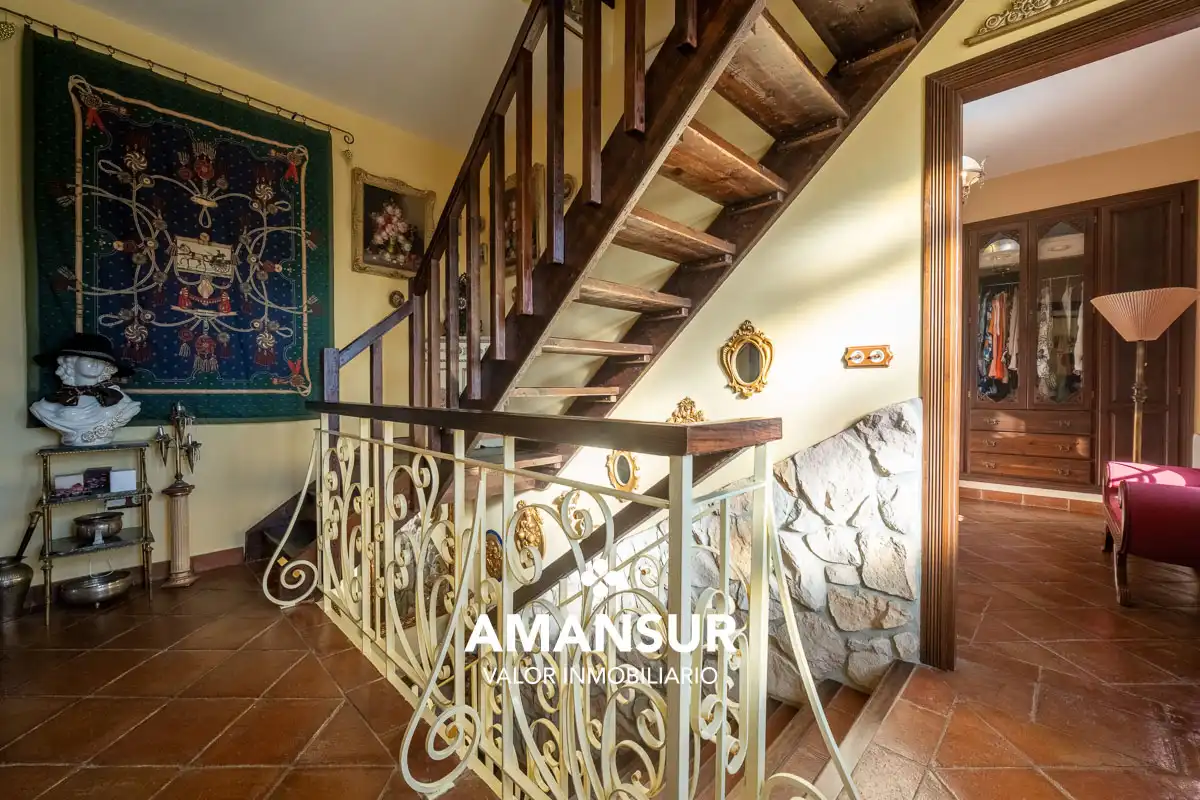 Chalet con piscina en venta en Avenida del Almendro, imagen 85