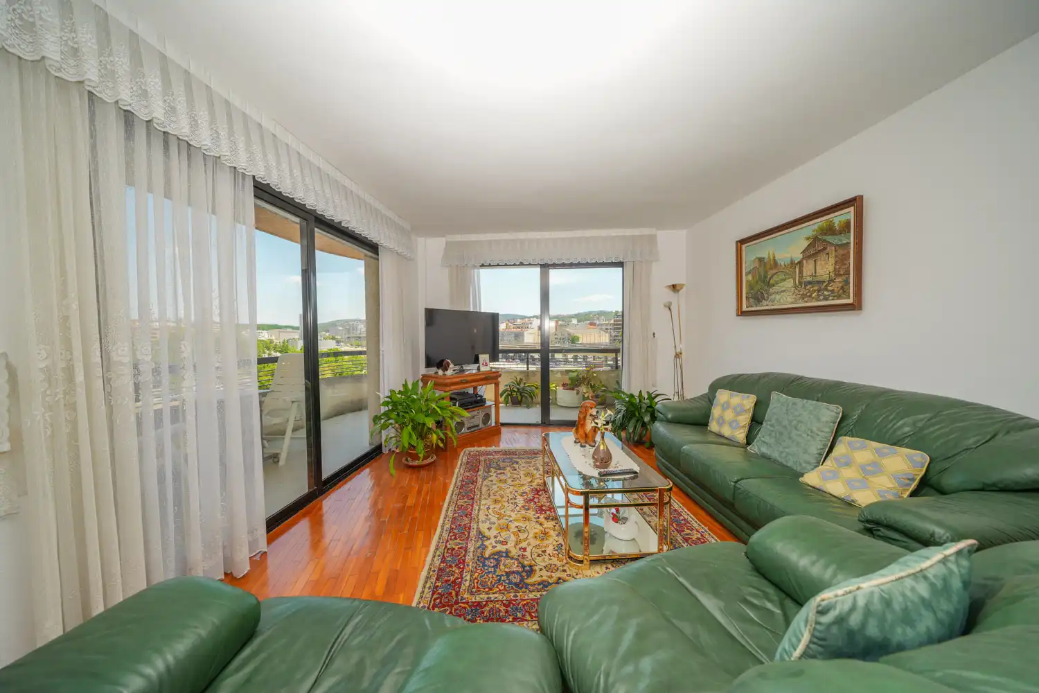 Sala de estar de Piso en venta en Girona con Calefacción, Parquet y Terraza