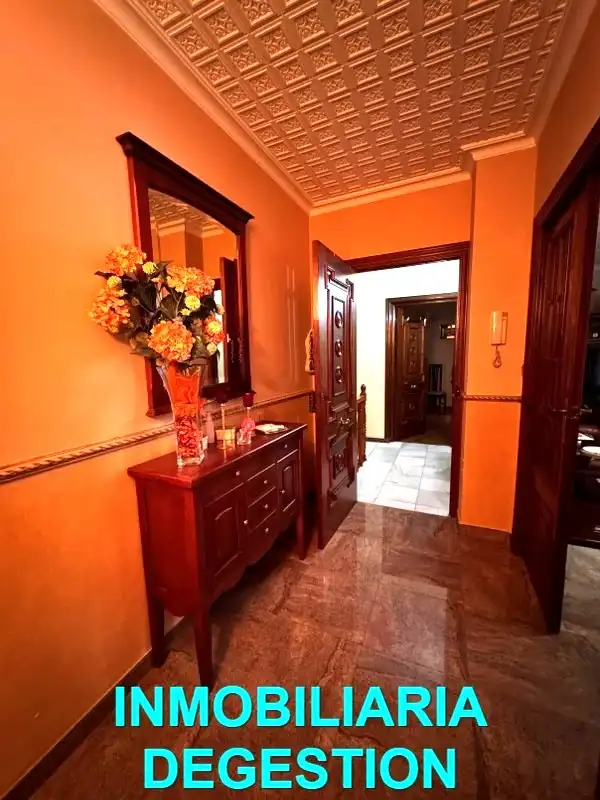 Casa adosada en venta en Linares con Aire acondicionado, Jardín privado y Terraza