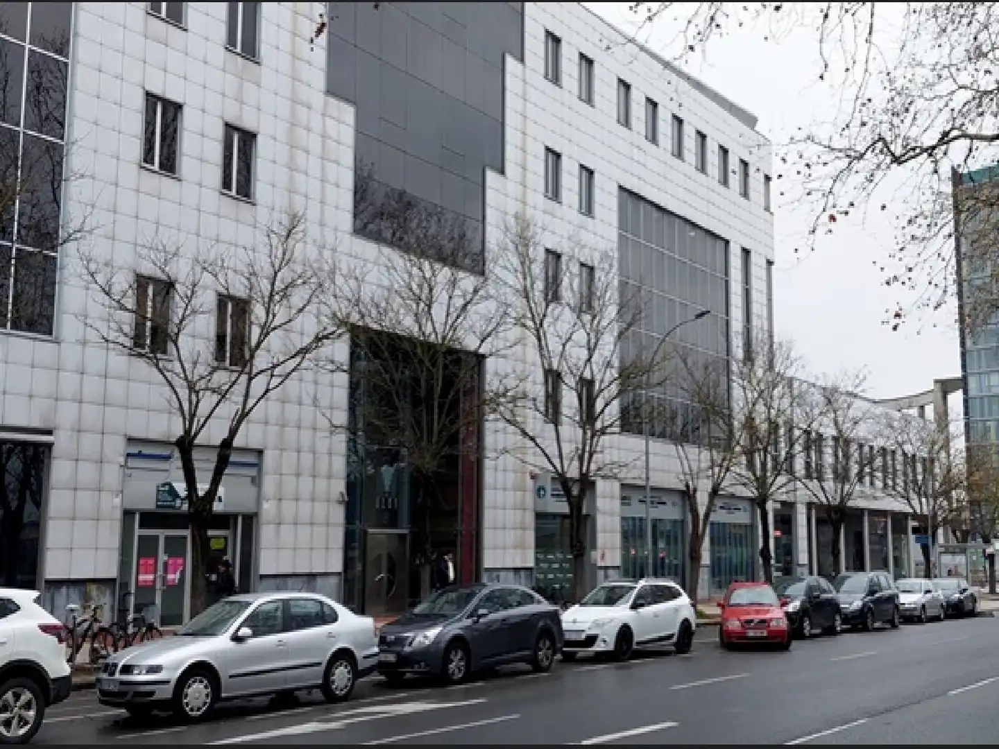 Exterior view of Office for sale in Vitoria - Gasteiz