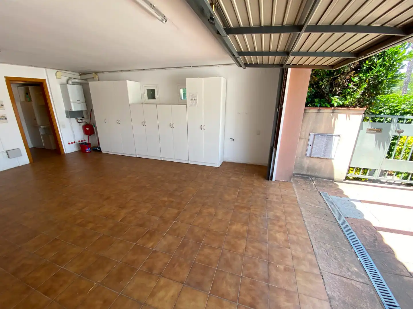 Casa o chalet de alquiler en Carrer dels Garrofers, 5, Migjorn