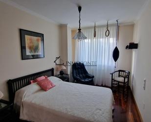 Bedroom of Flat to rent in Pontevedra Capital 