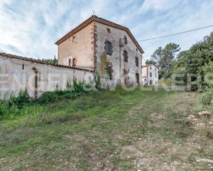 Edifici en venda en Castellví de Rosanes