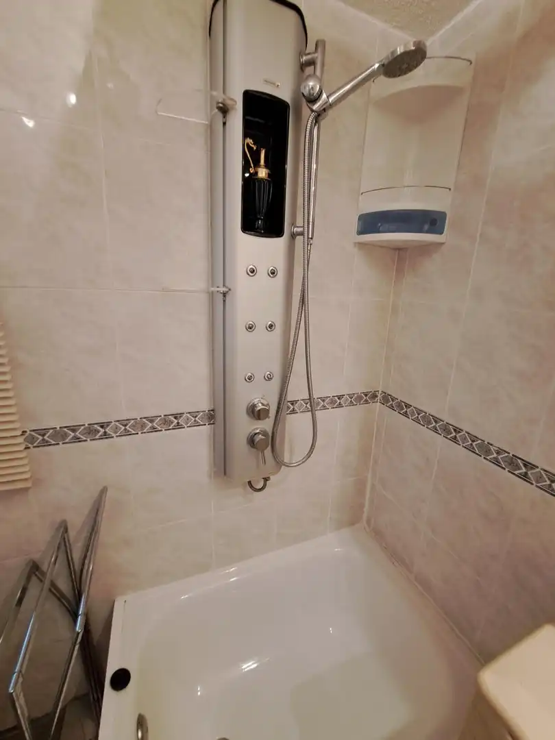 Bathroom of Flat for sale in Zaragoza  with Air Conditioner