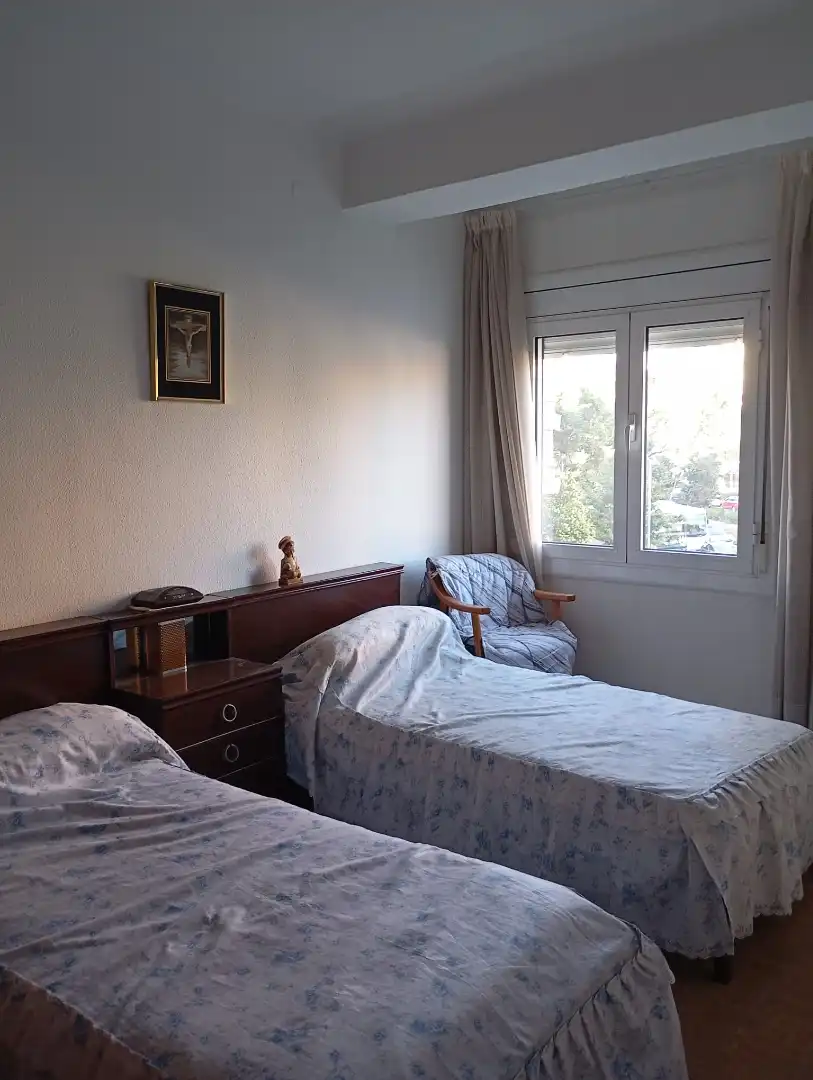 Schlafzimmer von Wohnung zum Verkauf in Barcelona mit Balkon