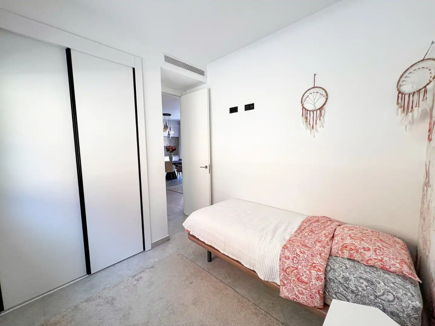 Habitación de Planta baja en venta en Guardamar del Segura con Aire acondicionado, Jardín privado y Terraza