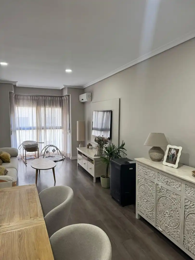 Living room of Apartments for sale in Valencia  with Air Conditioner and Heating