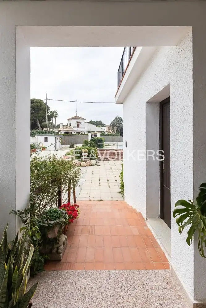 Vista exterior de Casa o chalet en venta en Paterna con Calefacción, Jardín privado y Terraza