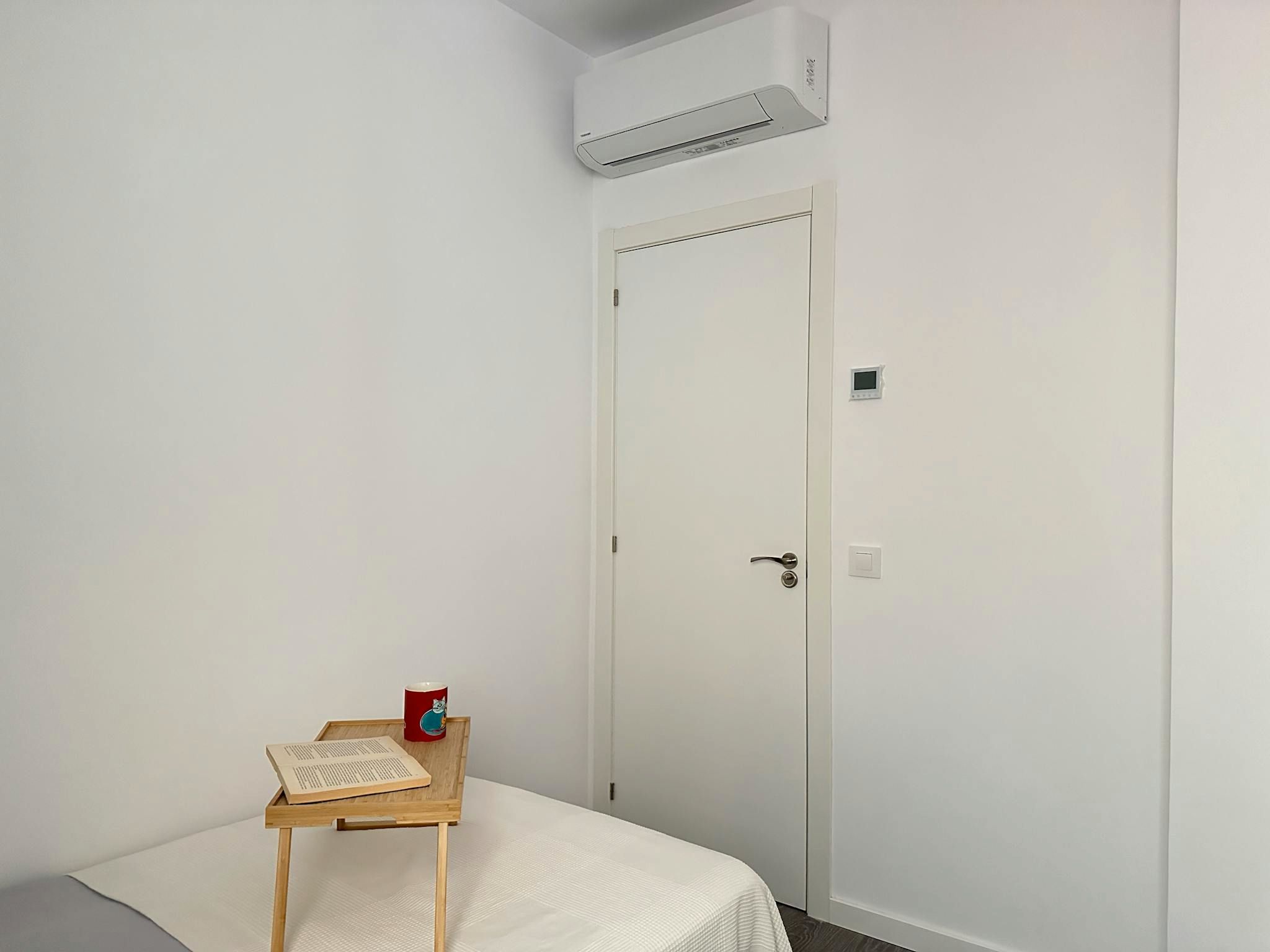 Bedroom of Flat to share in  Madrid Capital  with Air Conditioner, Heating and Furnished